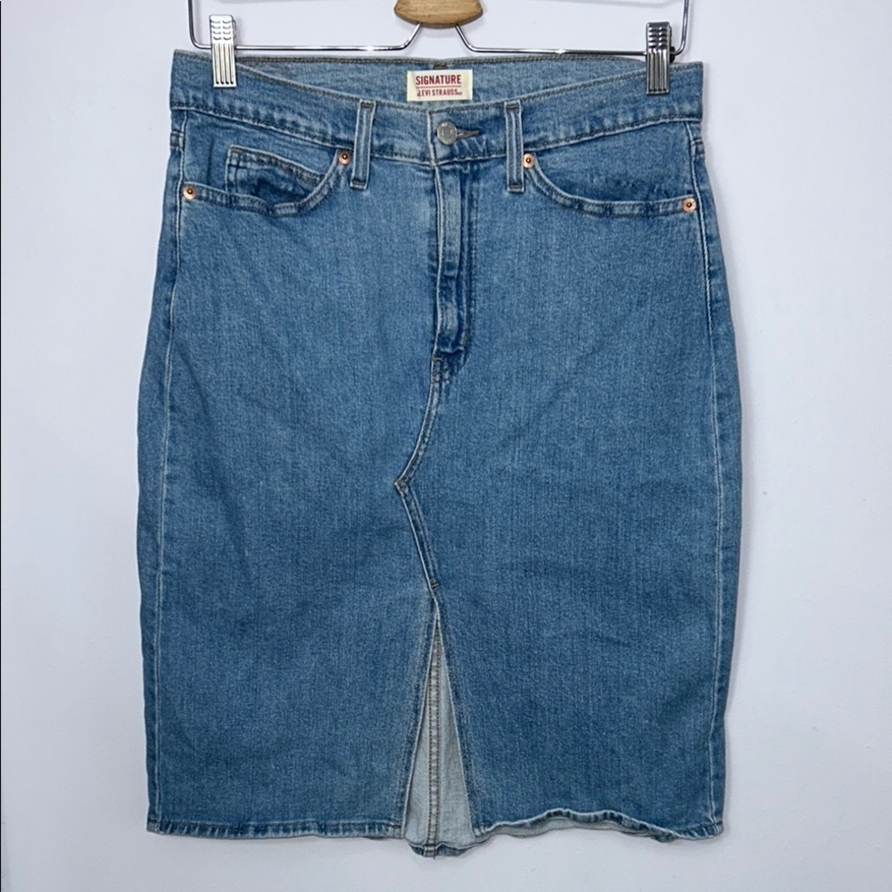 Signature by Levi Strauss Light Blue Denim Jeans